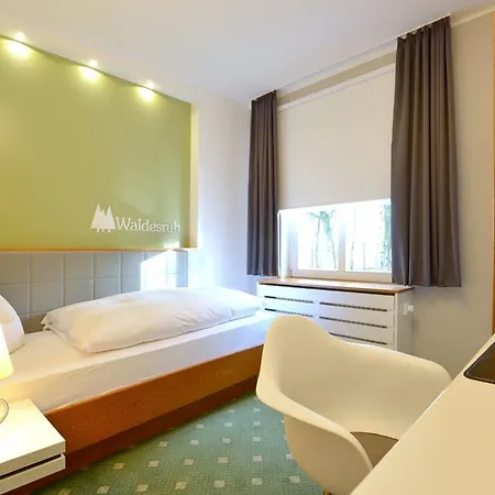 Hotel Restaurant Waldesruh 3*